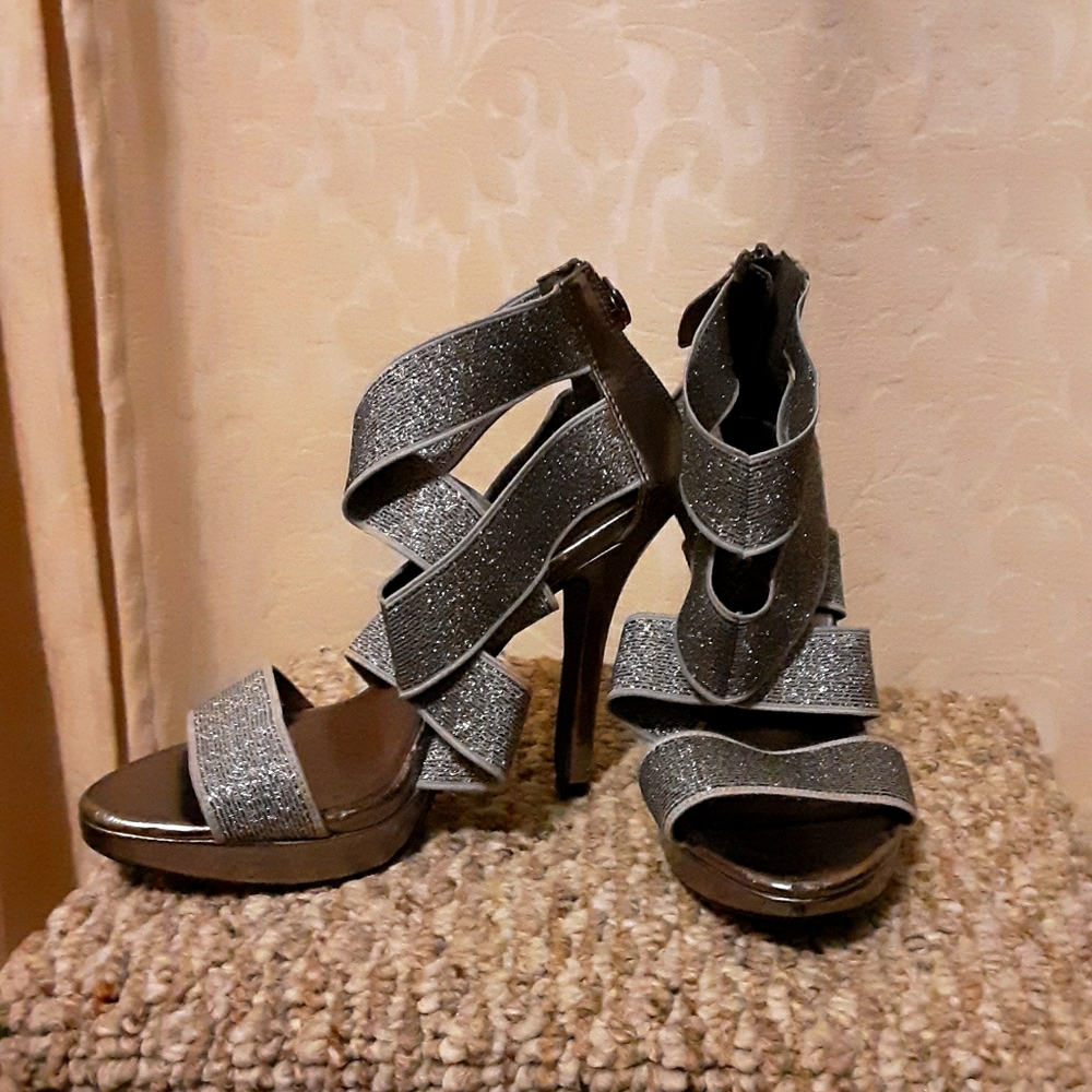 Le Chateau heels